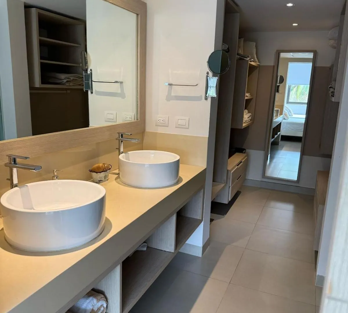 Apartment In Playa Del Carmen With Private Beach México