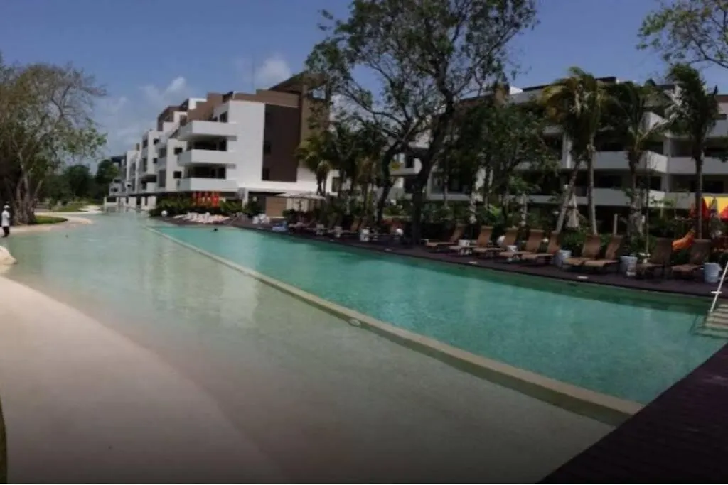 Apartment In Playa Del Carmen With Private Beach
