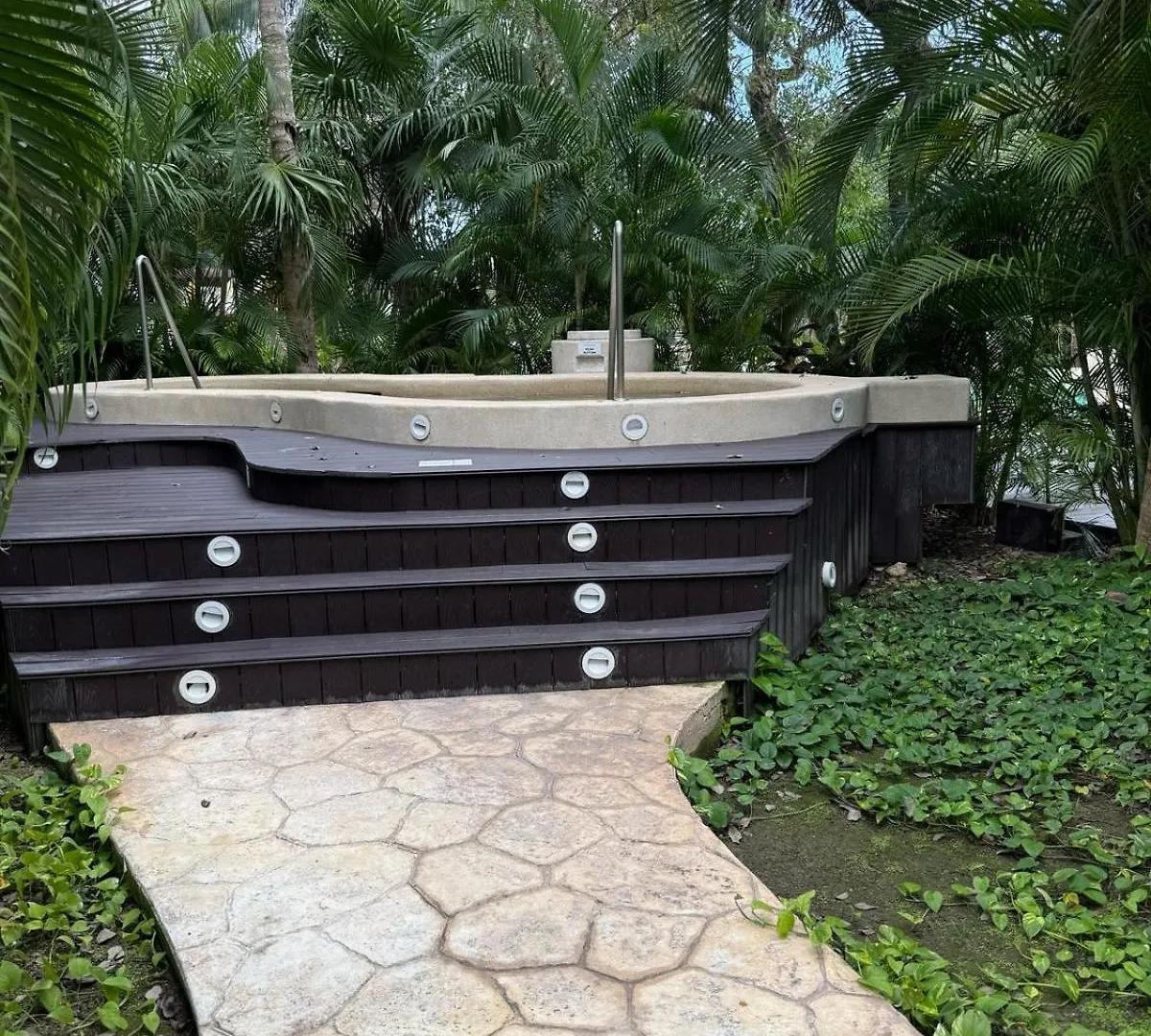 Apartment In Playa Del Carmen With Private Beach